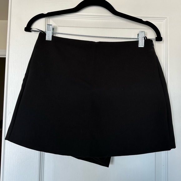 Zara Skort in Black - Picture 8 of 12